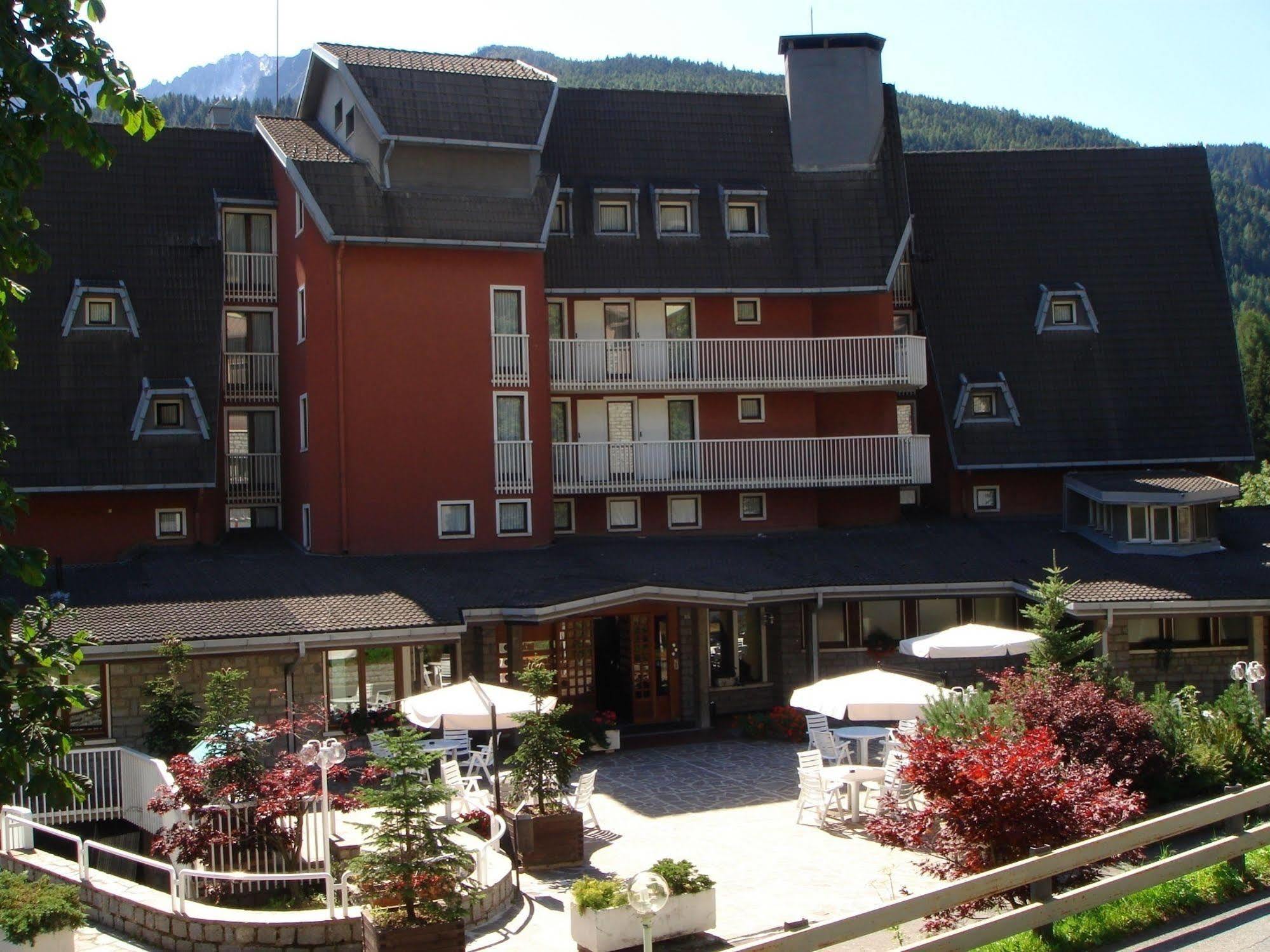 Hotel Mirella Ponte Di Legno Extérieur photo