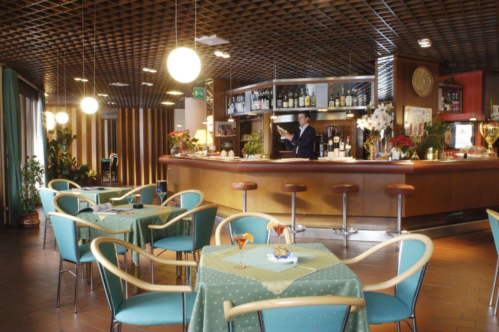 Hotel Mirella Ponte Di Legno Extérieur photo